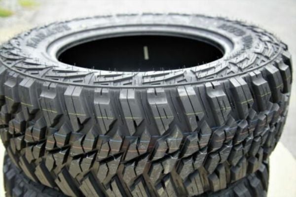 37X12.50R17 Mhog MT E-10 Tire