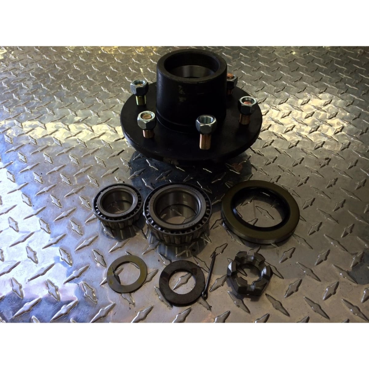 DXT82655-1 Trailer Idler Hub - 5200 lbs - 6 on 5.5 in. Bolt Pattern 655 Series