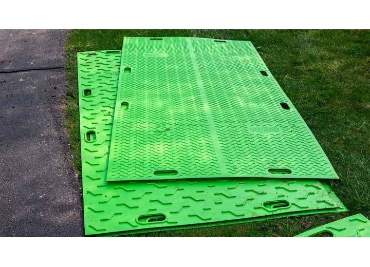 BMMFG3514SG4 Ground Protection Mat - 4 x 8 ft., Safety Green