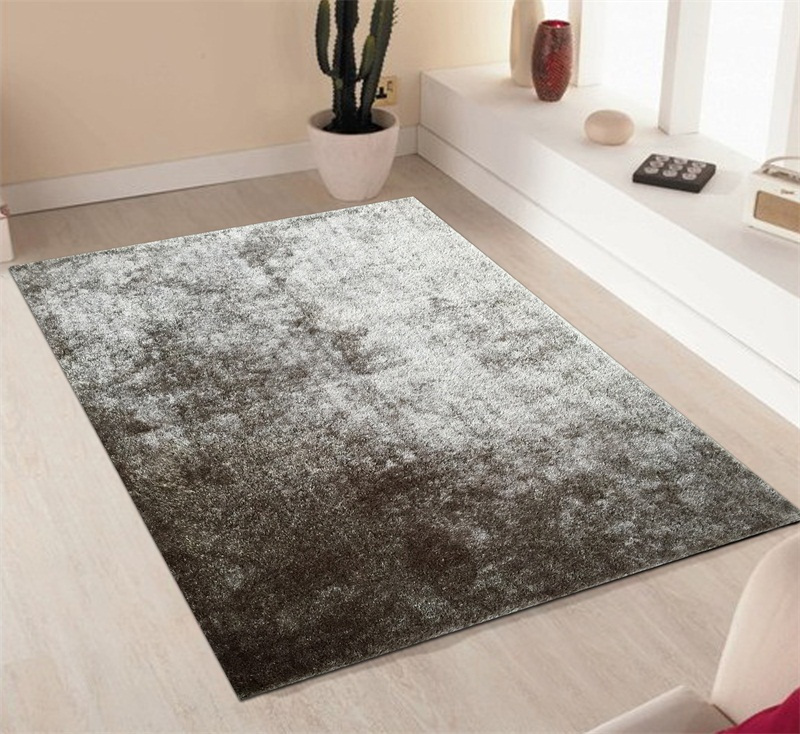 Picture of Amazing Rugs A1015-57 5 x 7ft. Fuzzy Shaggy Hand Tufted Area Rug in Silver