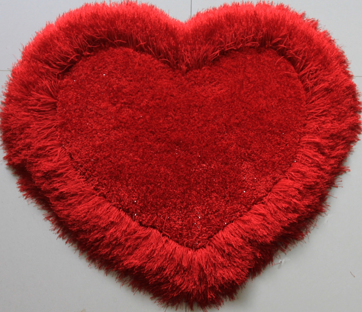 Picture of Amazing Rugs H1901 28 x 32 in. Heart Shape Hand Tufted 4-in. Thick Shag Area Rug in Red