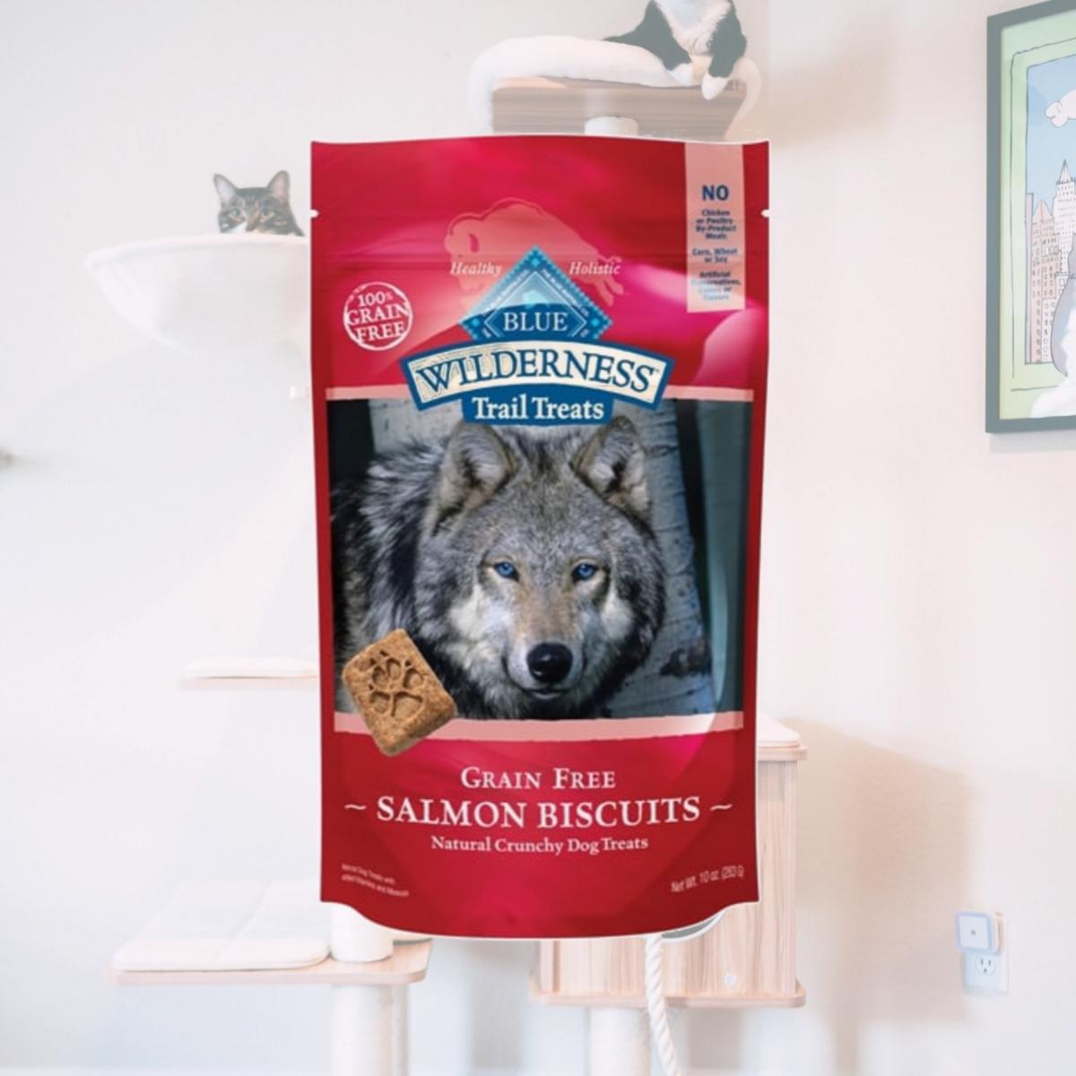Picture of Blue Buffalo 859610005468 WILDERNESS DOG SALMON CHICKEN BISCUIT 10 OZ