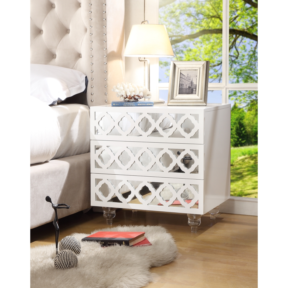 Picture of Posh Living ST17-09WE-UE Serenity MDF Wood Modern Lacquer Finish Lucite Leg Side Table&#44; Accent Table & Nightstand&#44; White - 24 x 18 x 24 in.