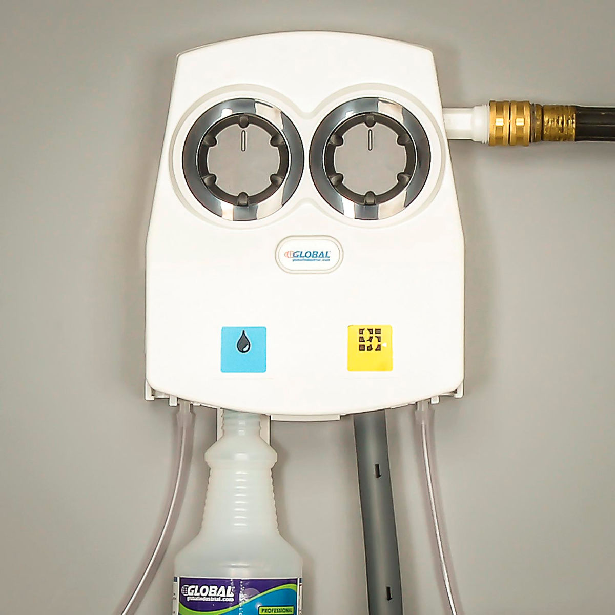 Global Industrial Universal Cleaning Chemical Dilution Dispenser with Dual Flow, 2-Chemical
