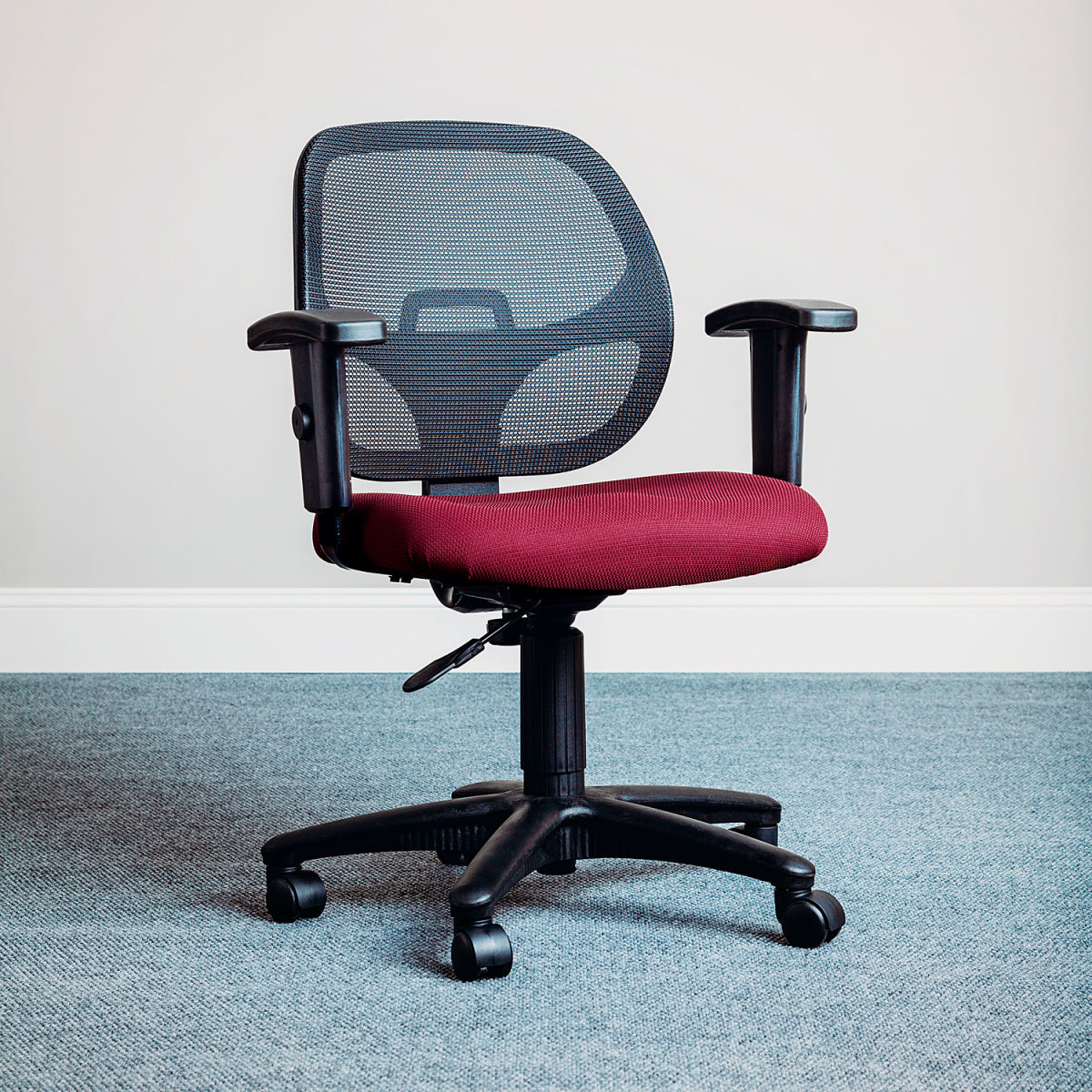 Interion Mesh Fabric Office Chair with Arms - Red