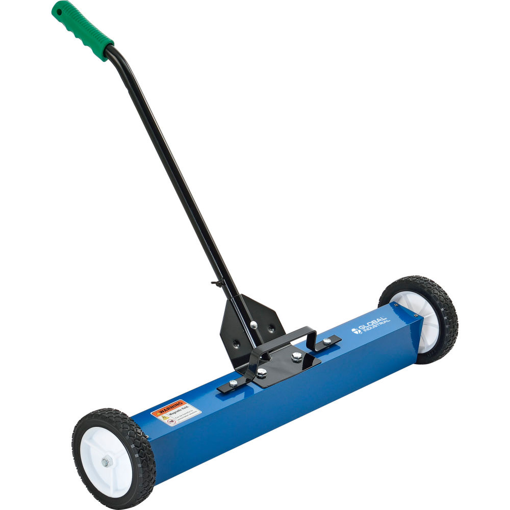 Global Industrial 641777 Magnetic Floor Sweeper 30 in. Cleaning
