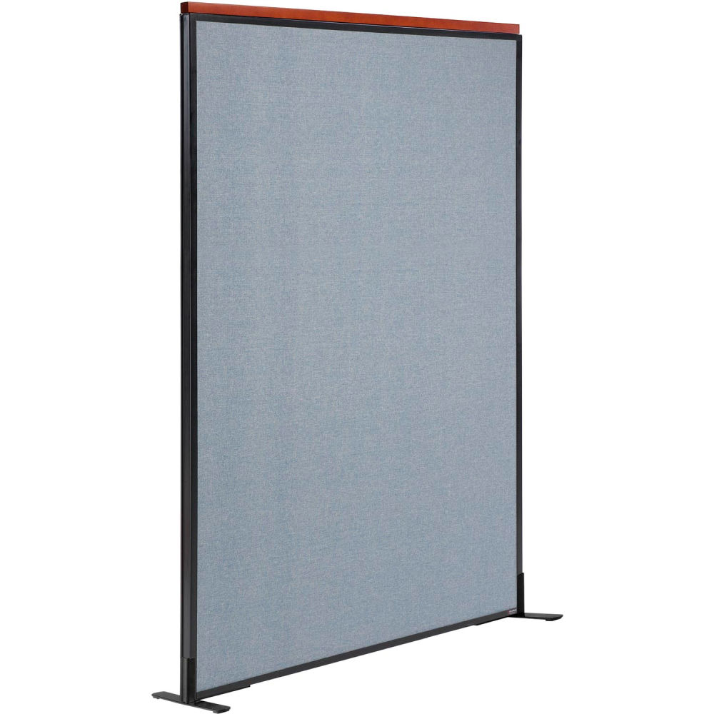 Global Industrial 695793FBL Interion Deluxe Freestanding Office Partition Panel - 48.25 in. x 97.5 in. - Blue