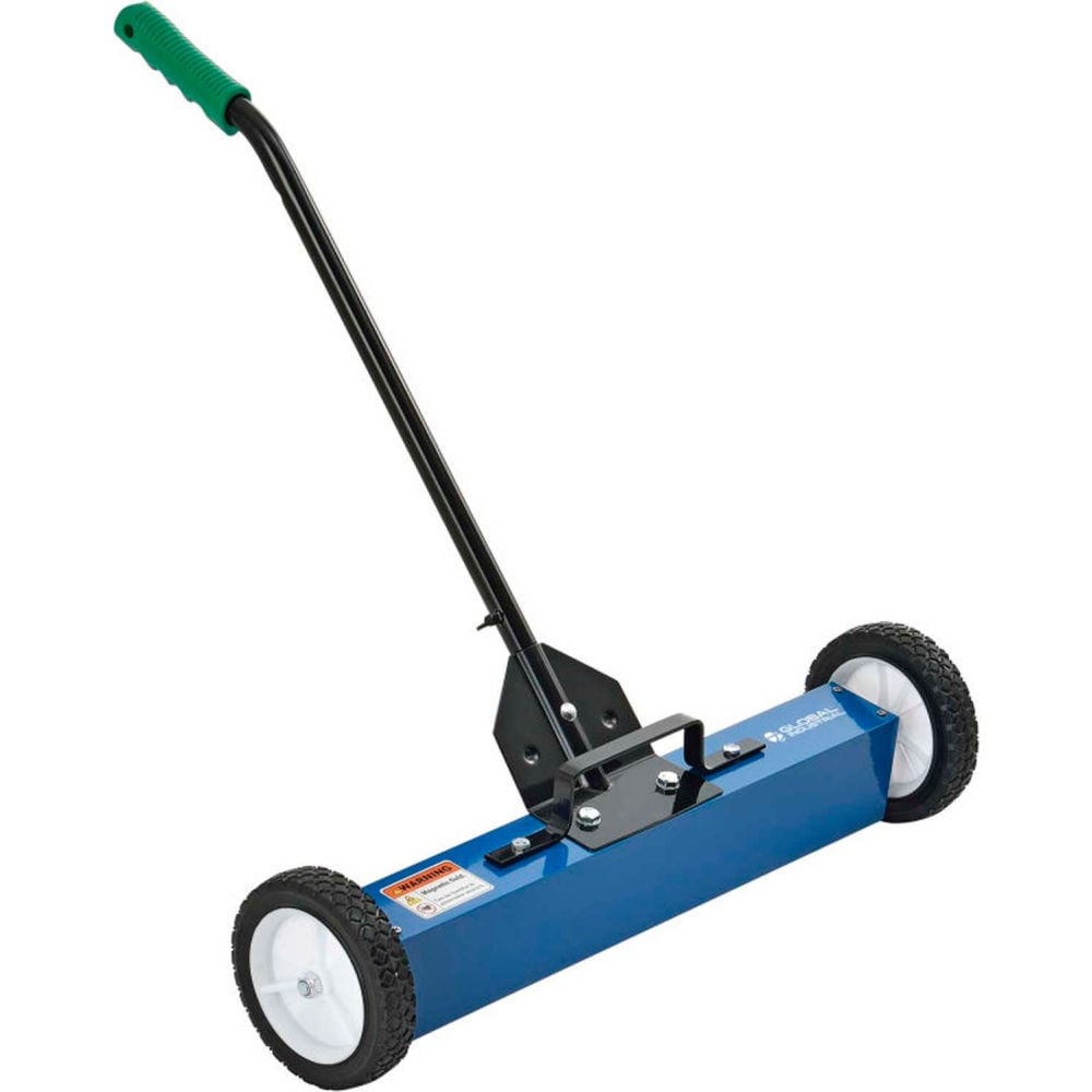 Global Industrial 641776 Magnetic Floor Sweeper 24 in. Cleaning Width