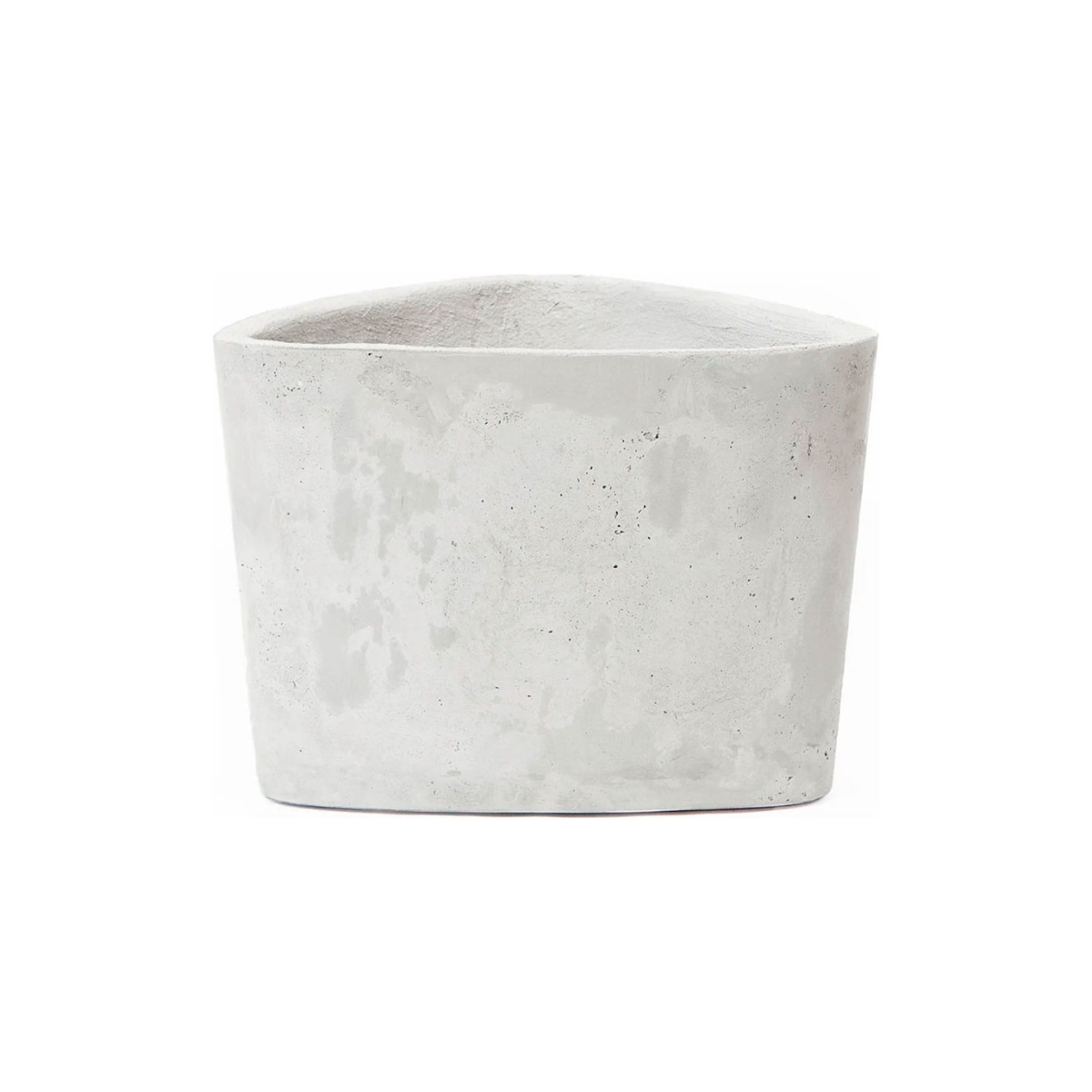 B3251877 Hawthorne Indoor & Outdoor Triangular Pot Planter, White - 16 x 15.75 x 12 in.