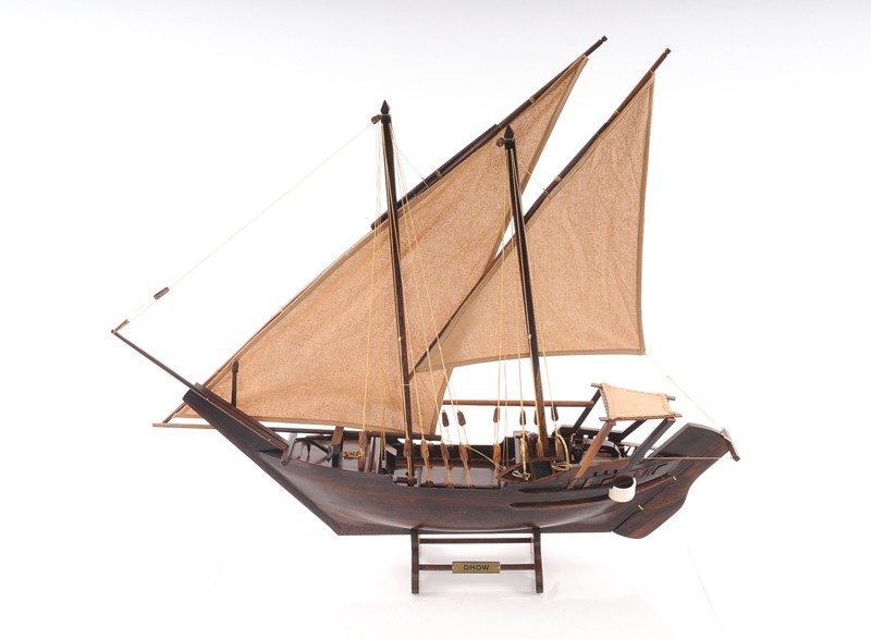 401942 27 in. Wood Dhow Hand Painted Decorative Boat, Brown