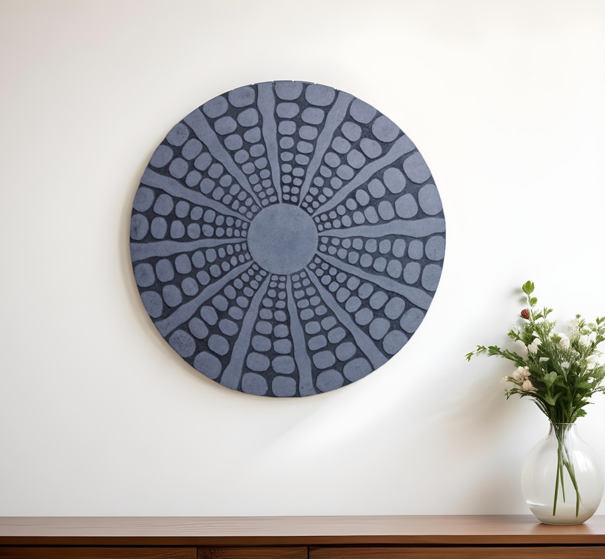 274926 28 x 28 in. Gray Sandstone Round Wall Decor
