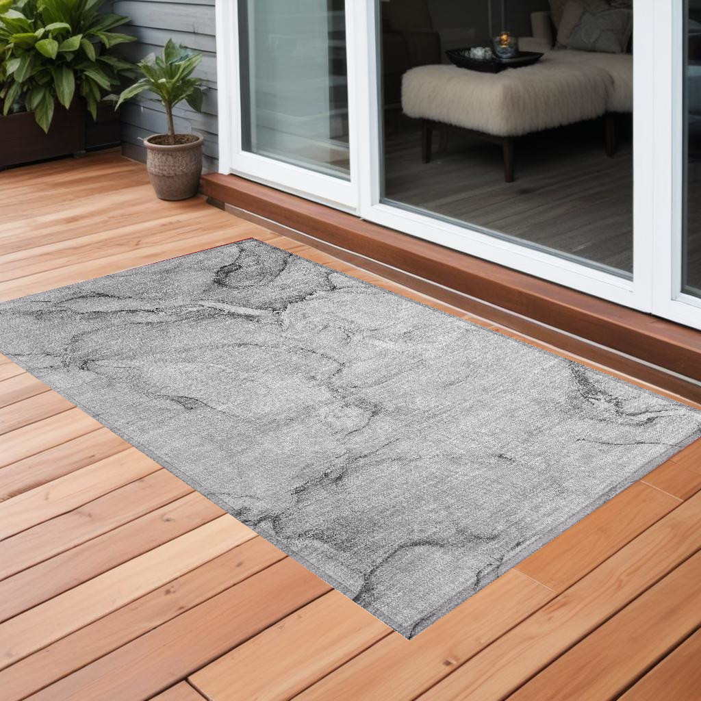 560202 2 x 3 ft. Gray Abstract Washable Non Skid Indoor Outdoor Rectangle Machine Woven Area Rug