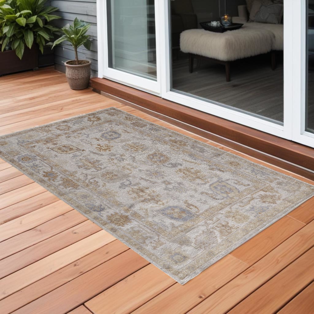 514983 2 x 3 ft. Ivory & Tan Medallion Handmade Distressed Indoor Outdoor Rectangle Area Rug