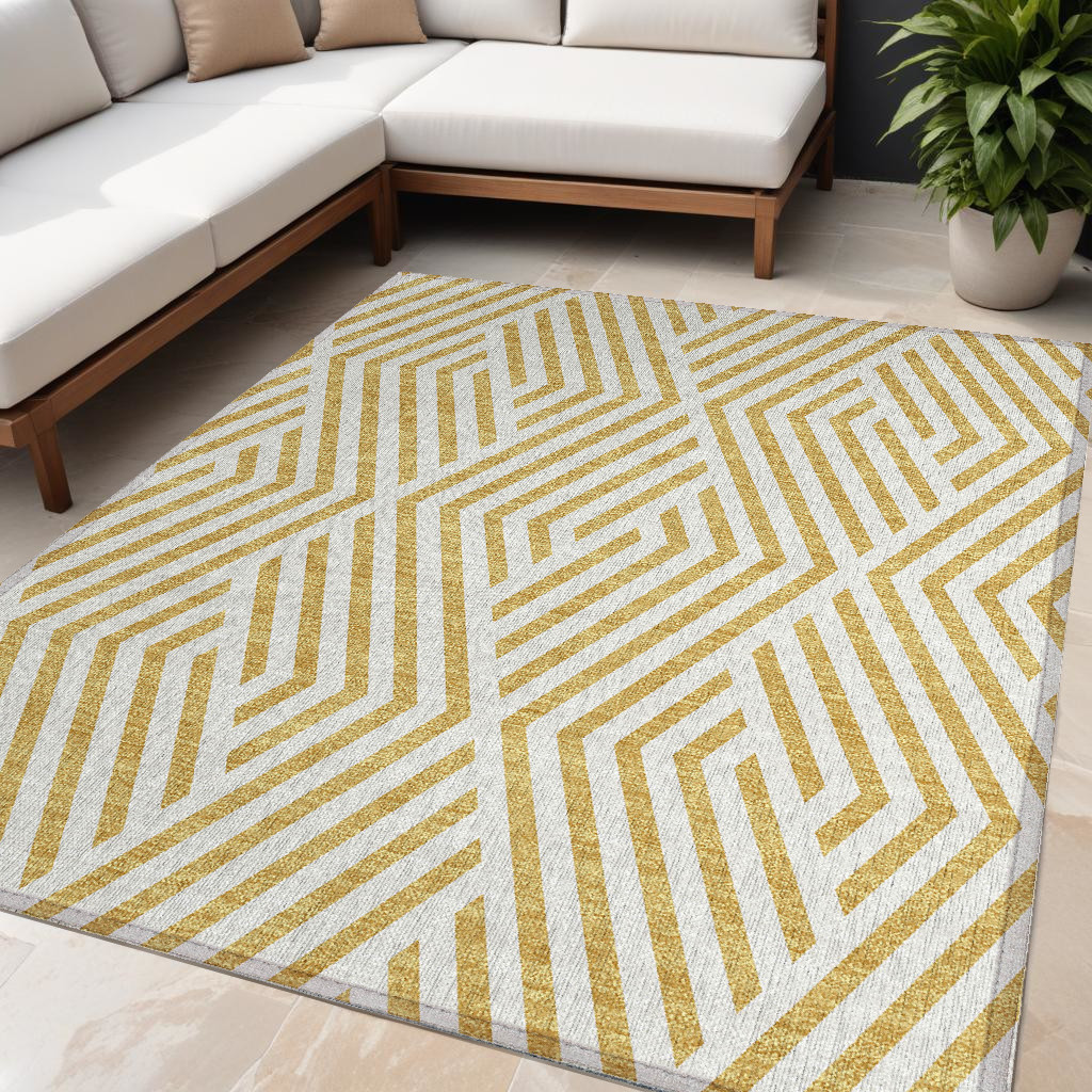 Gold & White Geometric 5x8 ft. Washable Area Rug - Stain Resistant