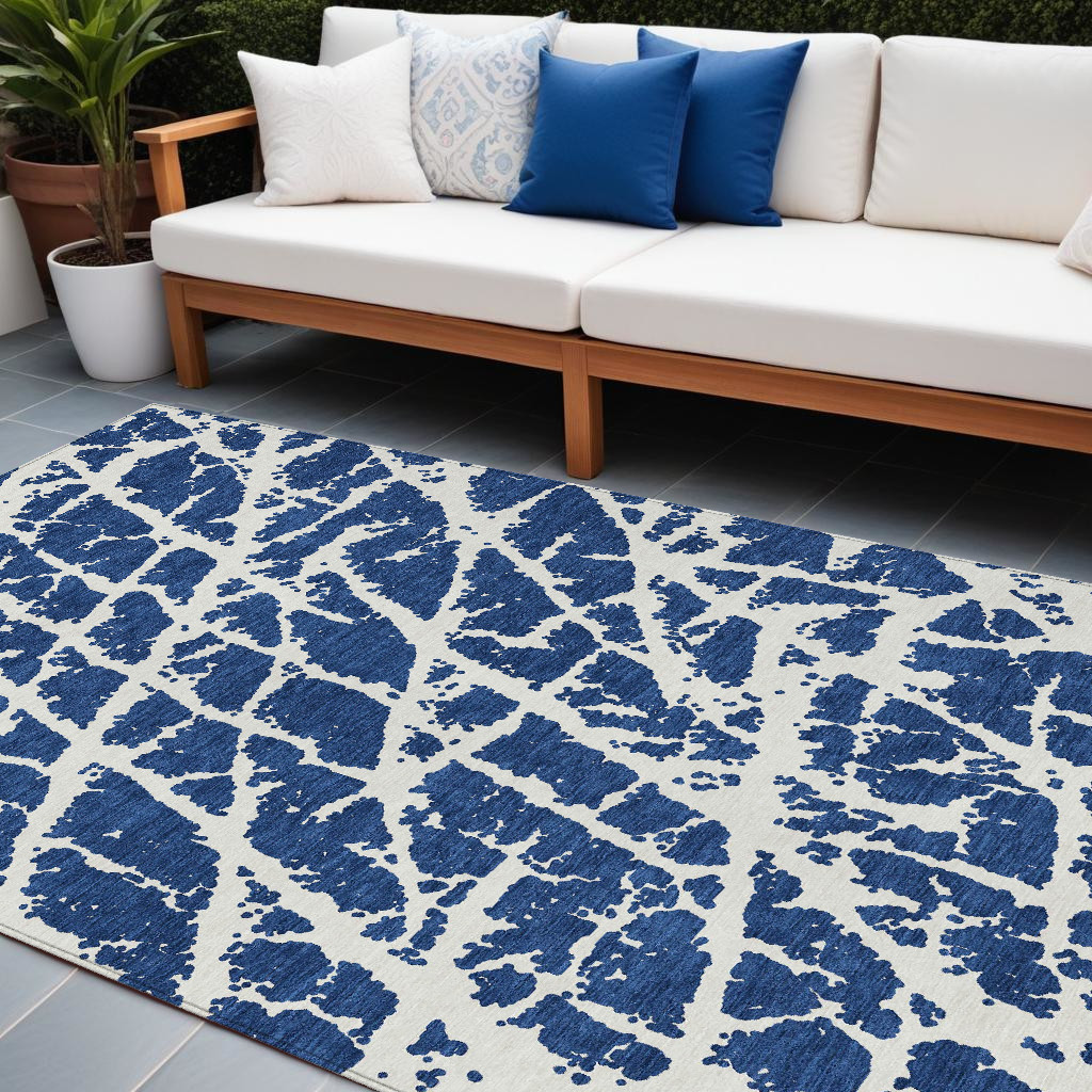 559638 9 x 12 ft. Blue & White Abstract Washable Non Skid Indoor Outdoor Rectangle Machine Woven Area Rug
