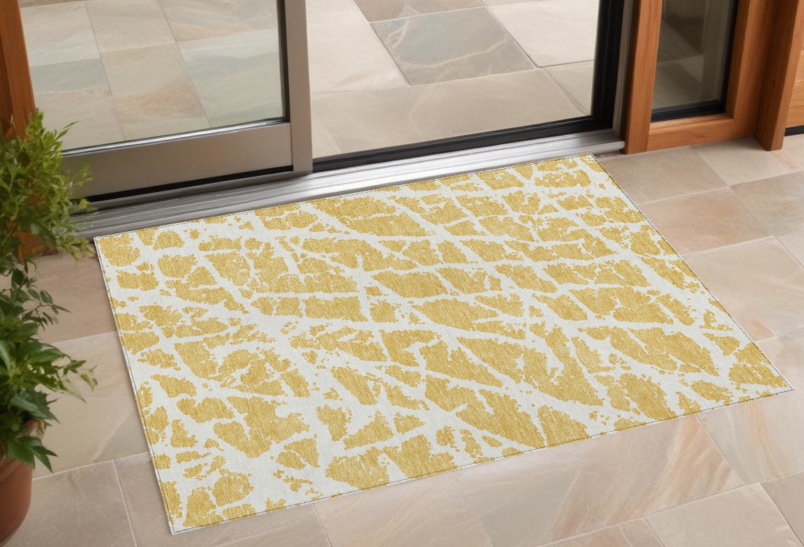 Gold & White Abstract Area Rug - 3 x 5 ft. - Washable & Stain Resistant