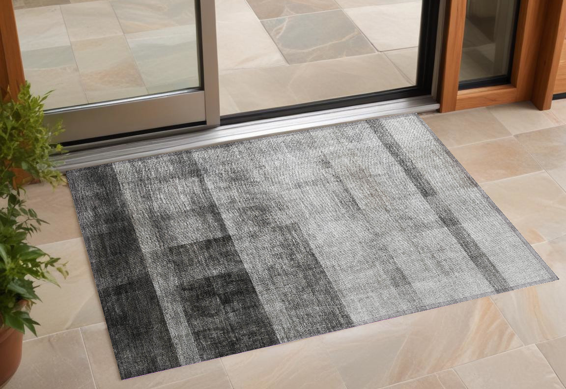 Gray Ombre Washable Non-Skid Area Rug - 3 x 5 ft - Indoor/Outdoor - Stain Resistant