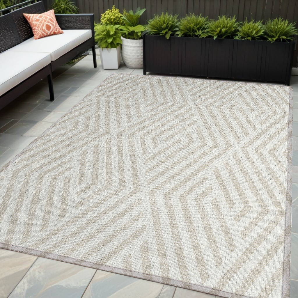 Geometric Washable Area Rug - Beige & Ivory - 5 x 8 ft - Stain Resistant