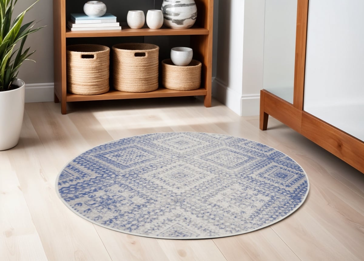 552425 5 ft. Geometric Distressed Round Rug, Ivory & Blue