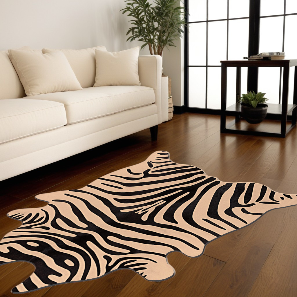544369 6 x 7 ft. Black & Tan Zebra Print Genuine Cowhide Rectangle Area Rug