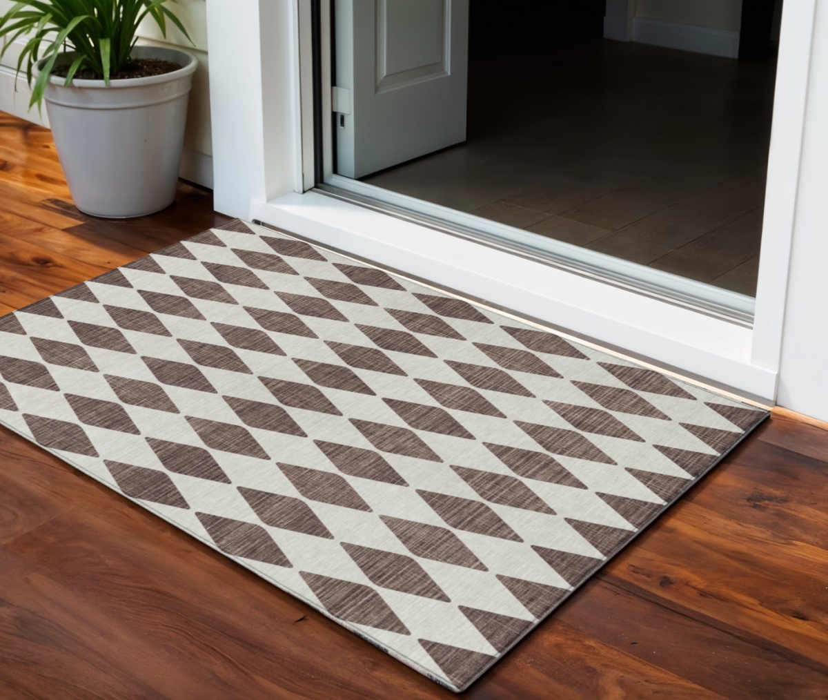 577019 3 x 5 ft. Geometric Washable Indoor & Outdoor Rectangle Area Rug, Brown