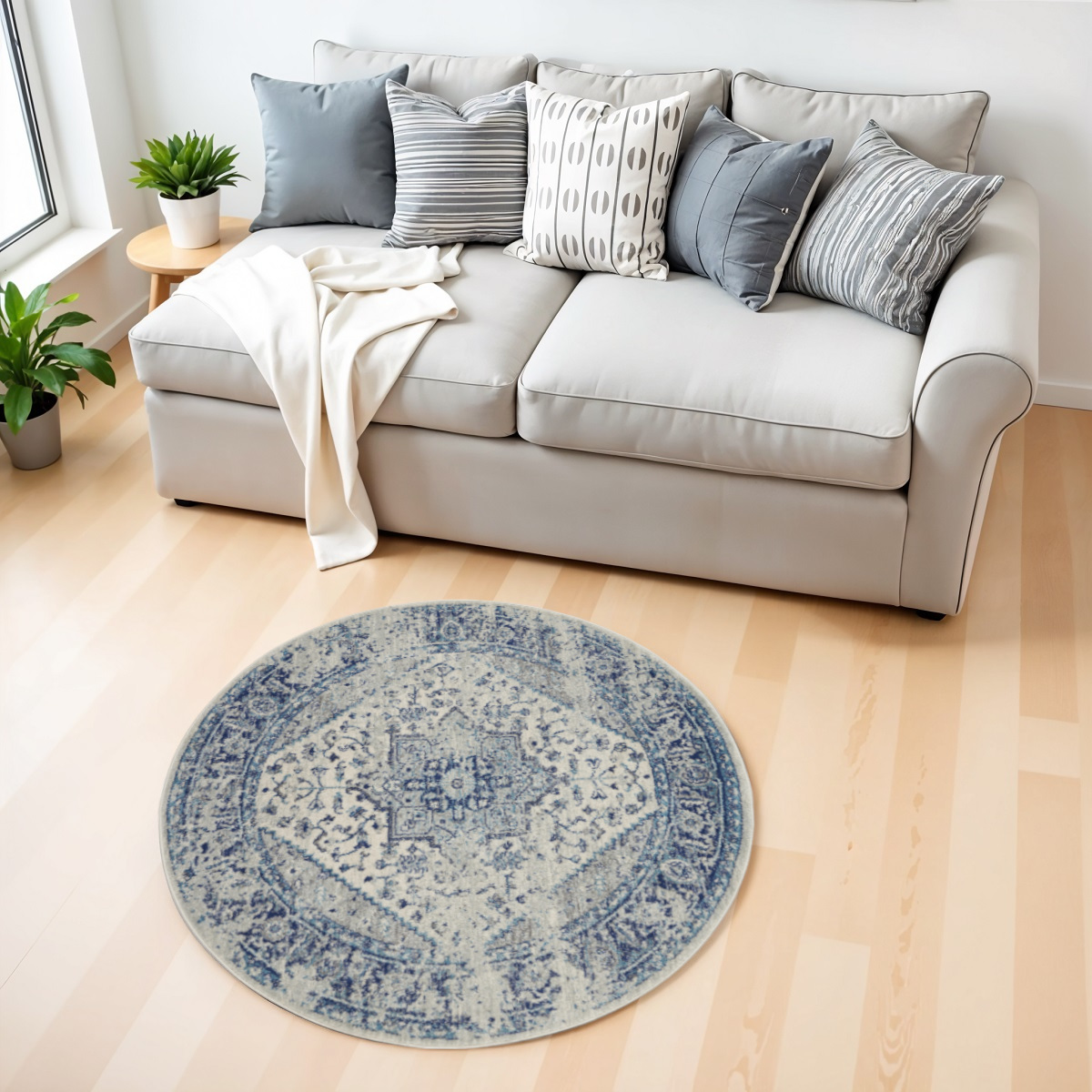 552450 4 ft. Floral Medallion Distressed Round Rug, Ivory & Light Blue
