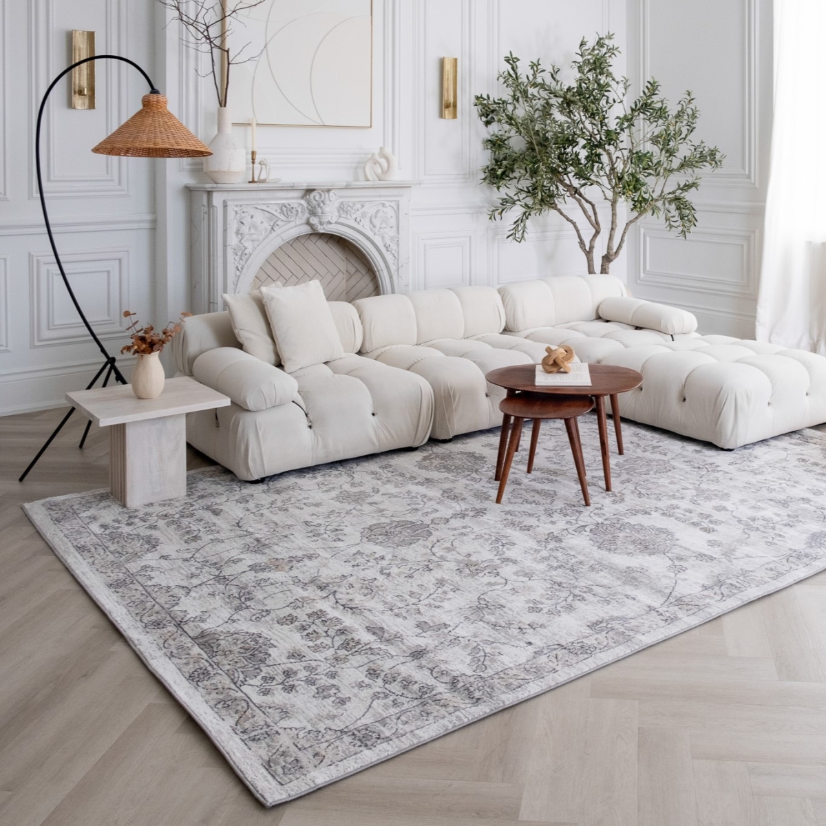 558934 7 x 10 ft. Floral Distressed Rectangle Area Rug, Beige & Gray