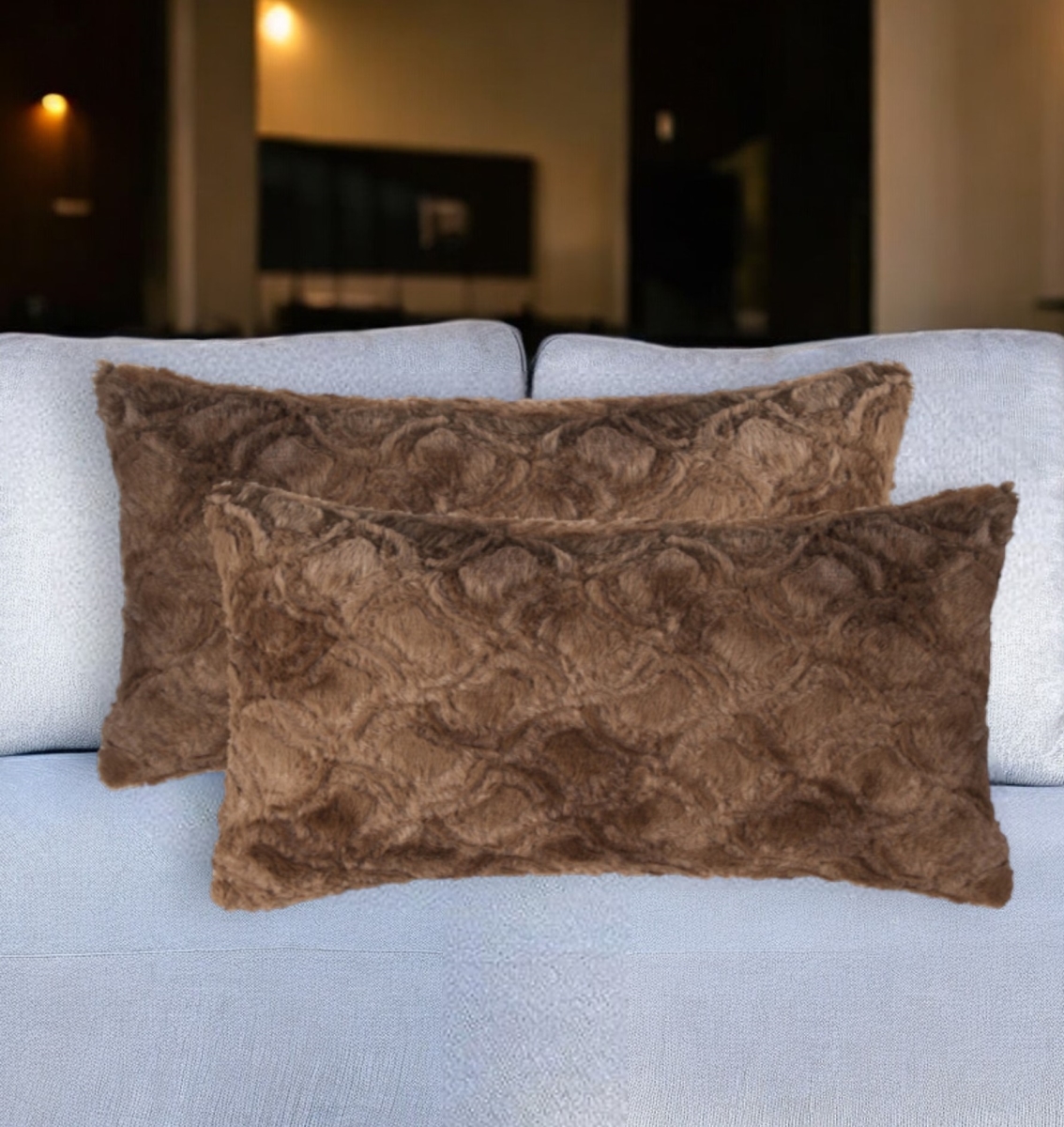 544573 12 x 20 in. Brown Faux Fur Lumbar Throw Pillows - Set of 2