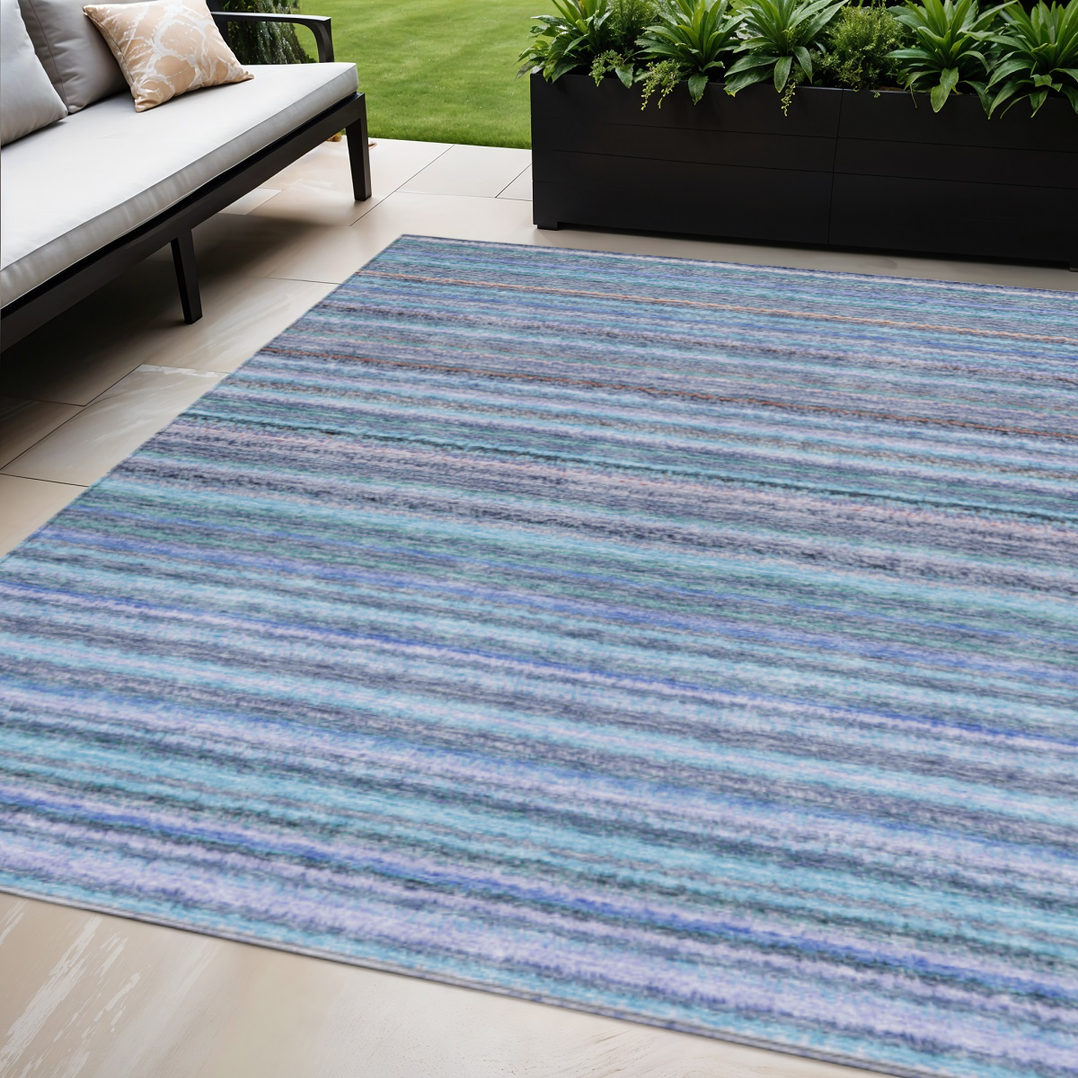 577806 5 x 8 ft. Striped Washable Indoor & Outdoor Rectangle Area Rug, Sky Blue & Navy Blue