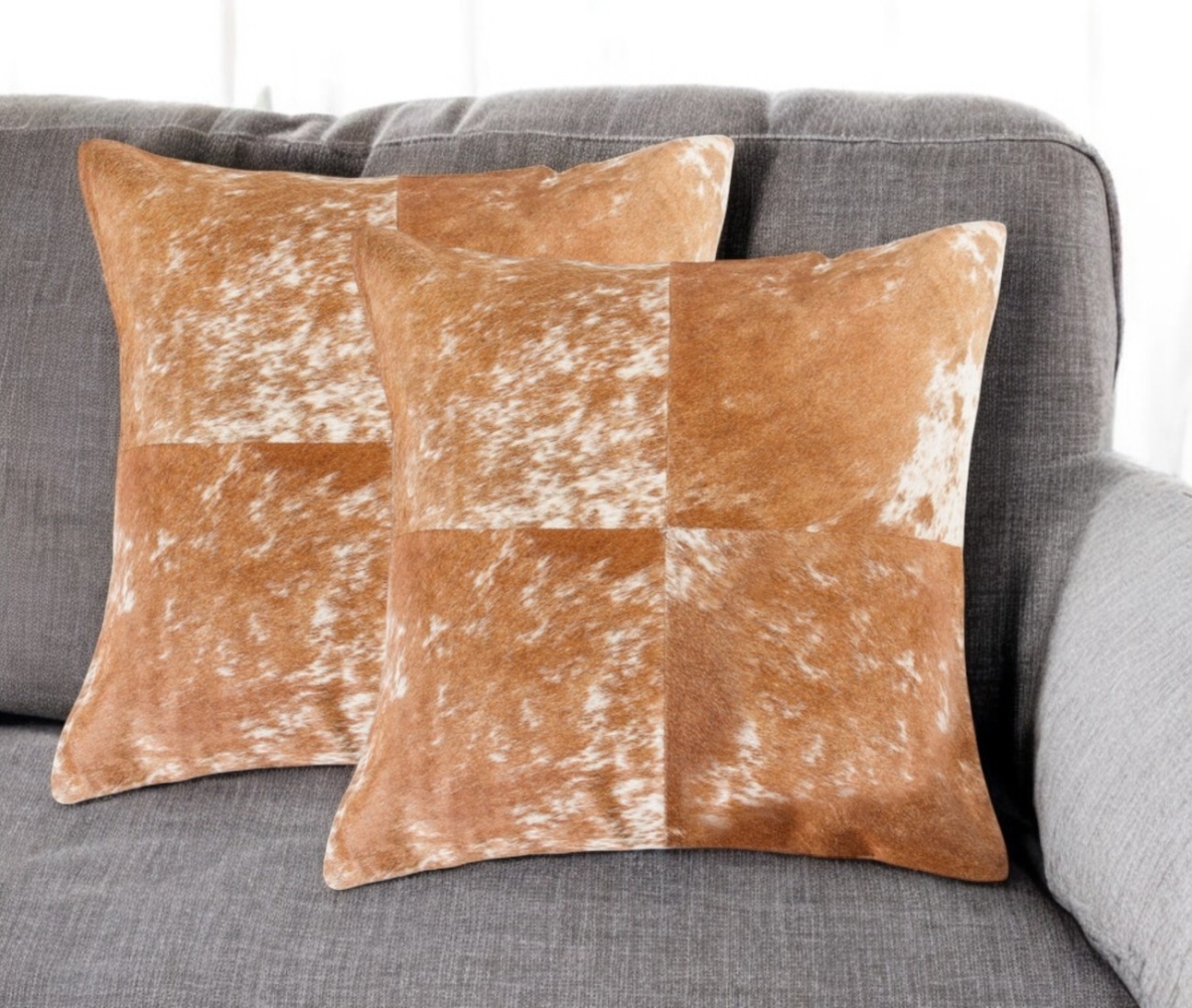 544639 Square 18 in. Brown & White Cowhide Throw Pillows - Set of 2