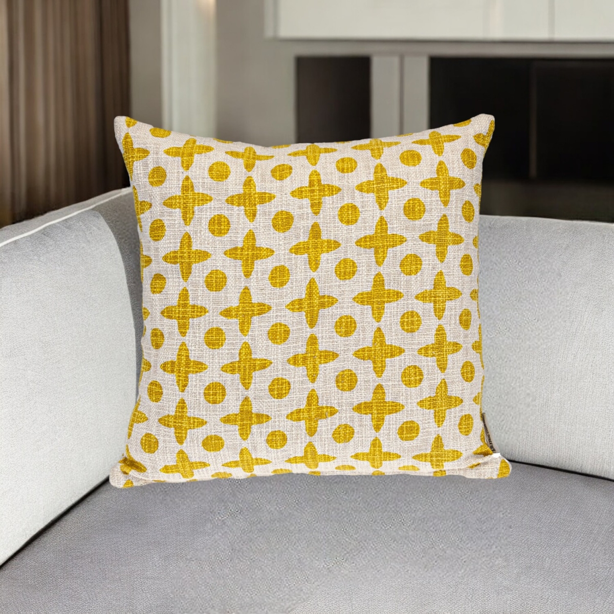 529272 18 in. Yellow & White Geometric Cotton Throw Pillow