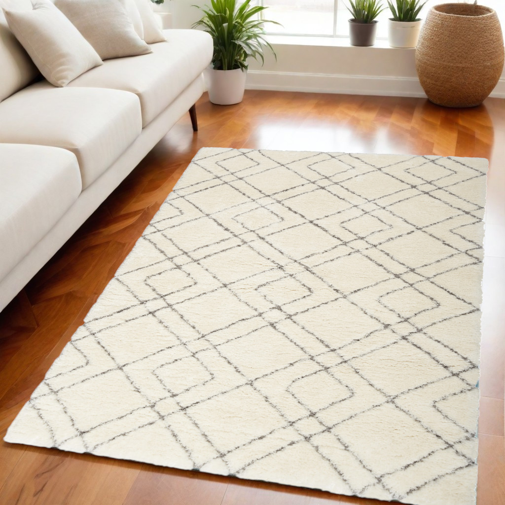 551112 5 x 7 ft. Geometric Shag Rectangle Area Rug, Ivory & Gray