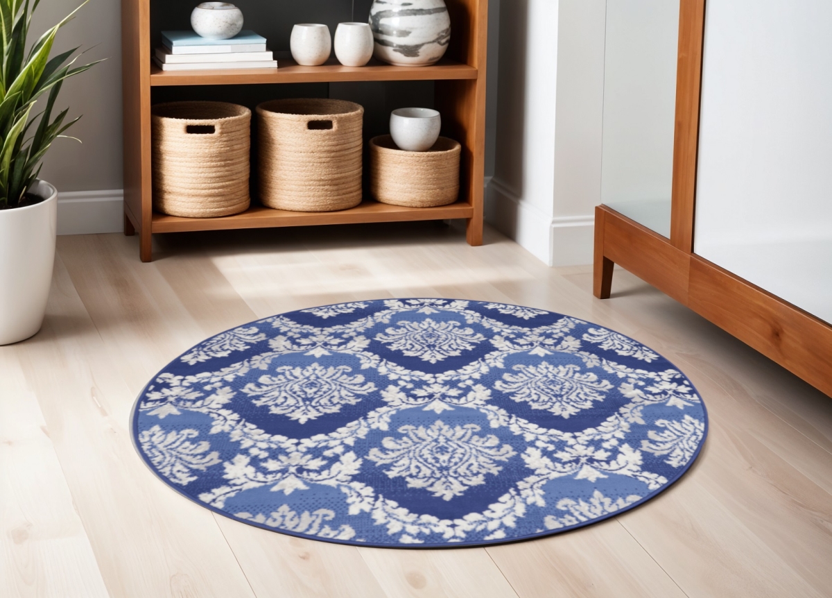 552411 5 ft. Damask Distressed Round Rug, Ivory & Blue
