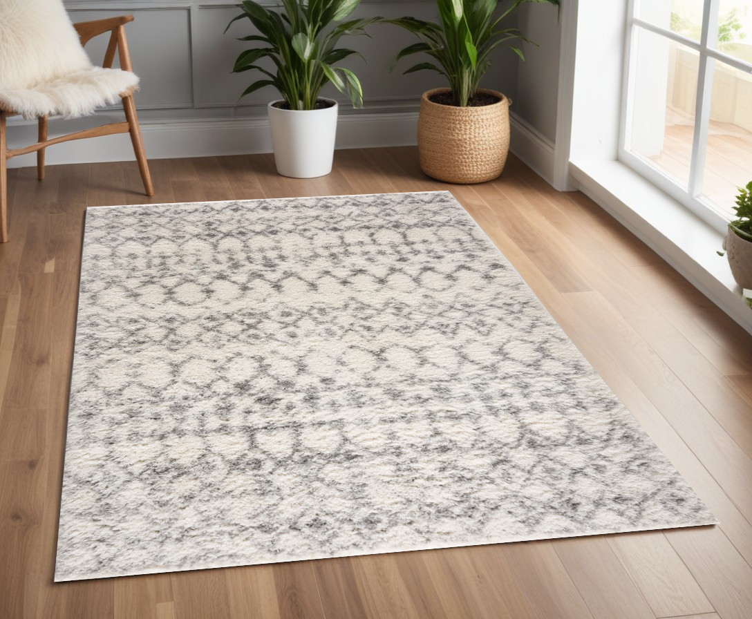 Picture of HomeRoots 487565 4 x 6 ft. Southwestern Shag Power Loom Rectangle Area Rug&#44; Gray & Ivory
