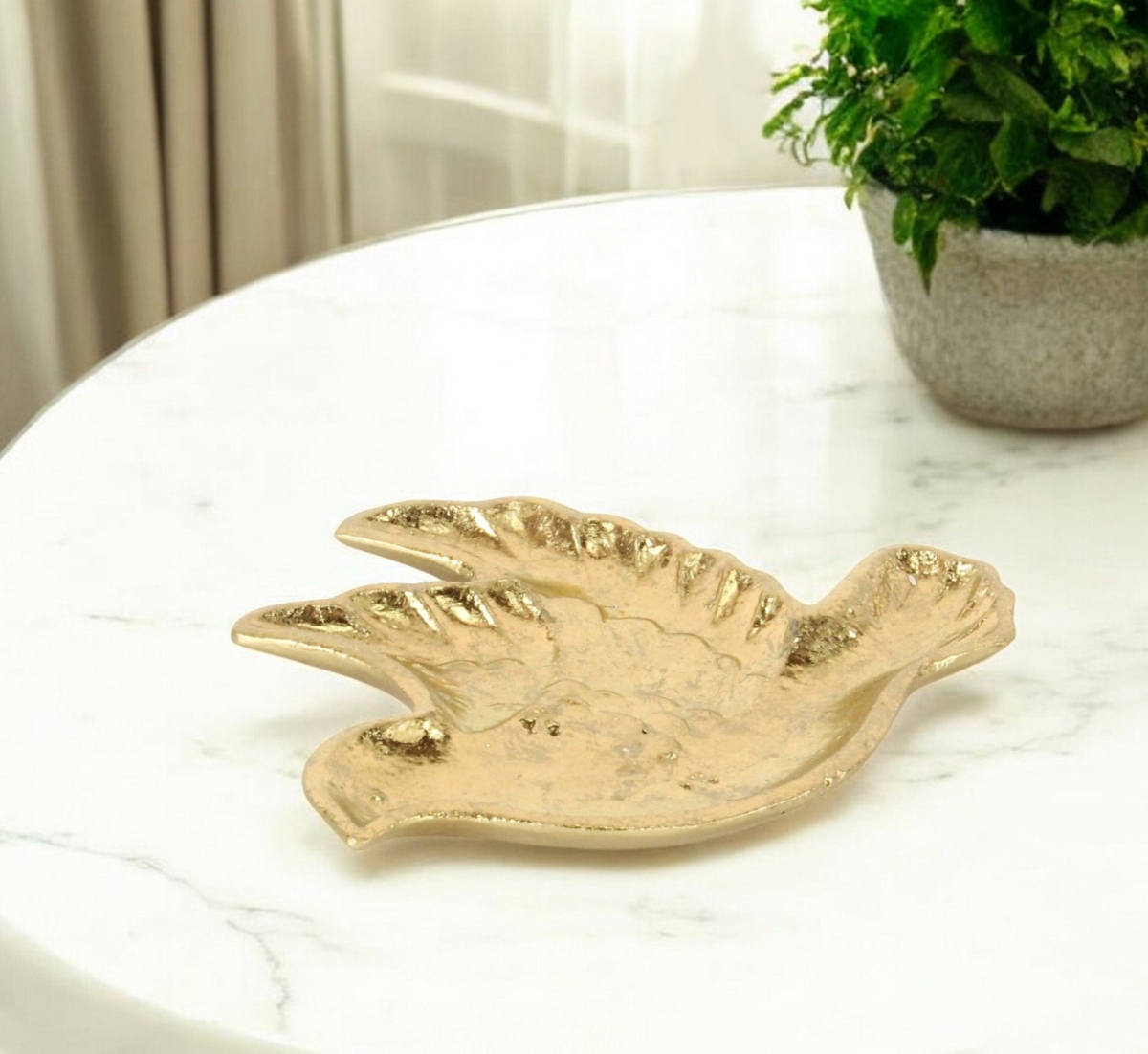 Picture of HomeRoots 571248 7 in. Gold Cast Iron Dove Handmade Trinket Tray