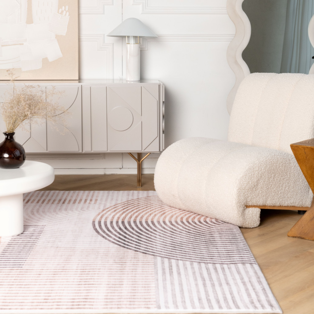 530539 4 x 6 ft. Abstract Distressed Rectangle Area Rug, Beige & Brown
