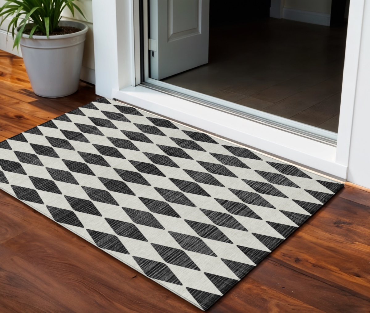 577013 3 x 5 ft. Geometric Washable Indoor & Outdoor Rectangle Area Rug, Black