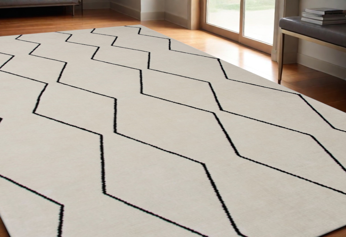 534403 5 x 8 ft. Geometric Power Loom Distressed Non Skid Rectangle Area Rug, Beige & Black
