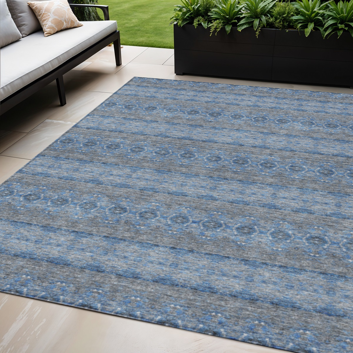 578335 5 x 8 ft. Floral Medallion Washable Indoor & Outdoor Rectangle Area Rug, Navy Blue & Sky Blue