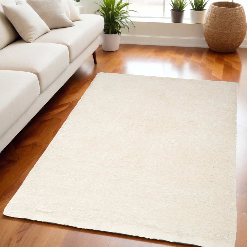 551114 5 x 7 ft. Shag Rectangle Area Rug, Cream