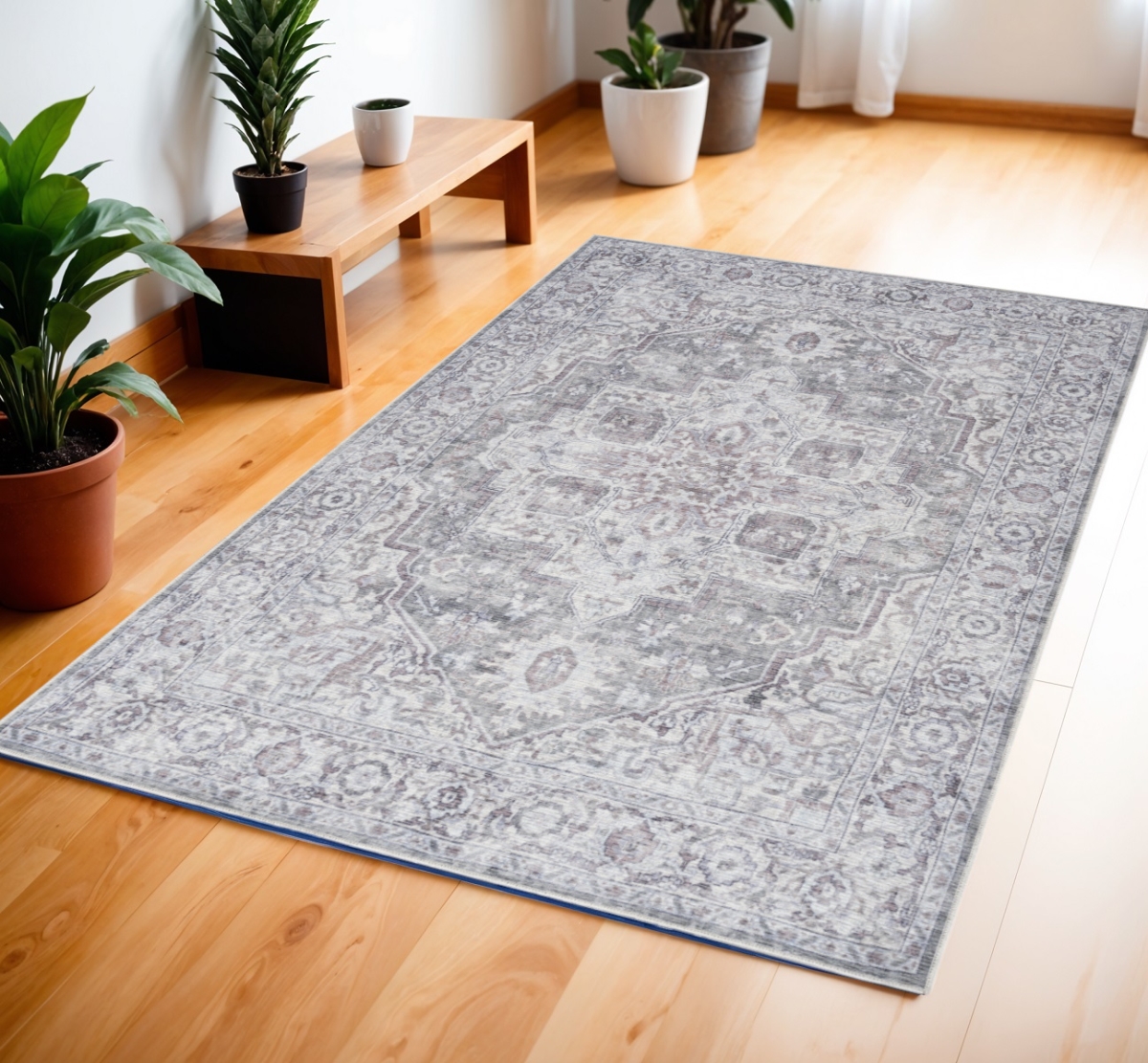554848 4 x 6 ft. Ivory & Gray Floral Medallion Power Loom Distressed Rectangle Area Rug
