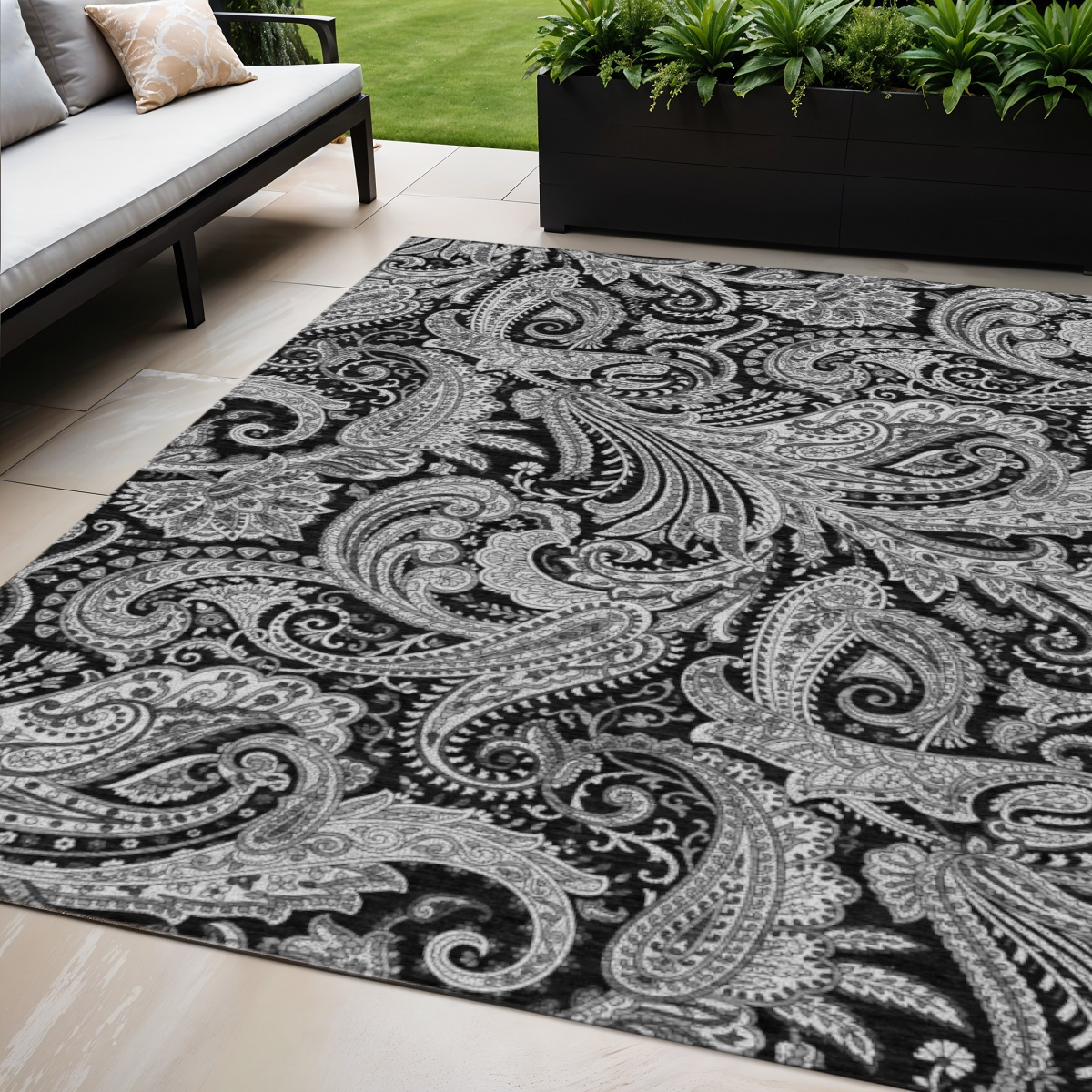580149 5 x 8 ft. Paisley Washable Indoor & Outdoor Rectangle Area Rug, Black, Gray & White