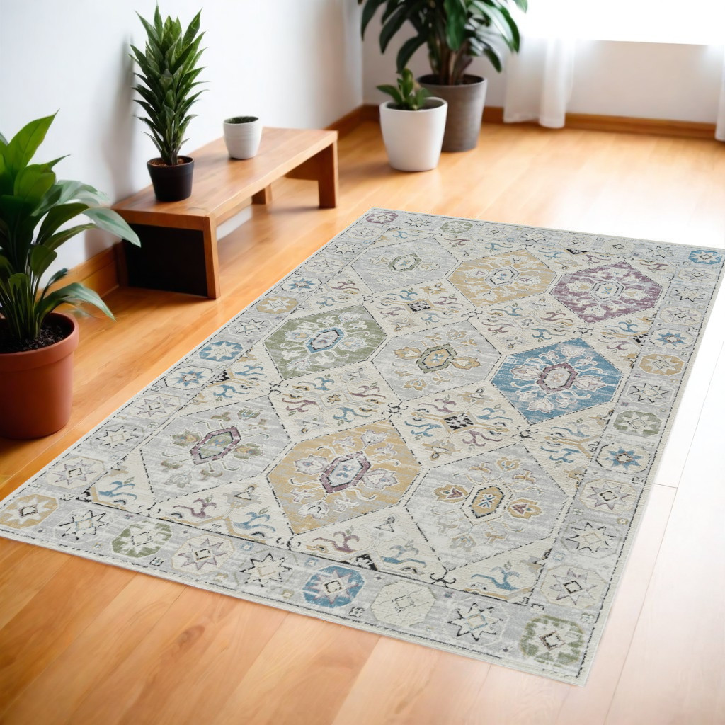 558856 4 x 6 ft. Abstract Distressed Rectangle Area Rug, Beige & Gray