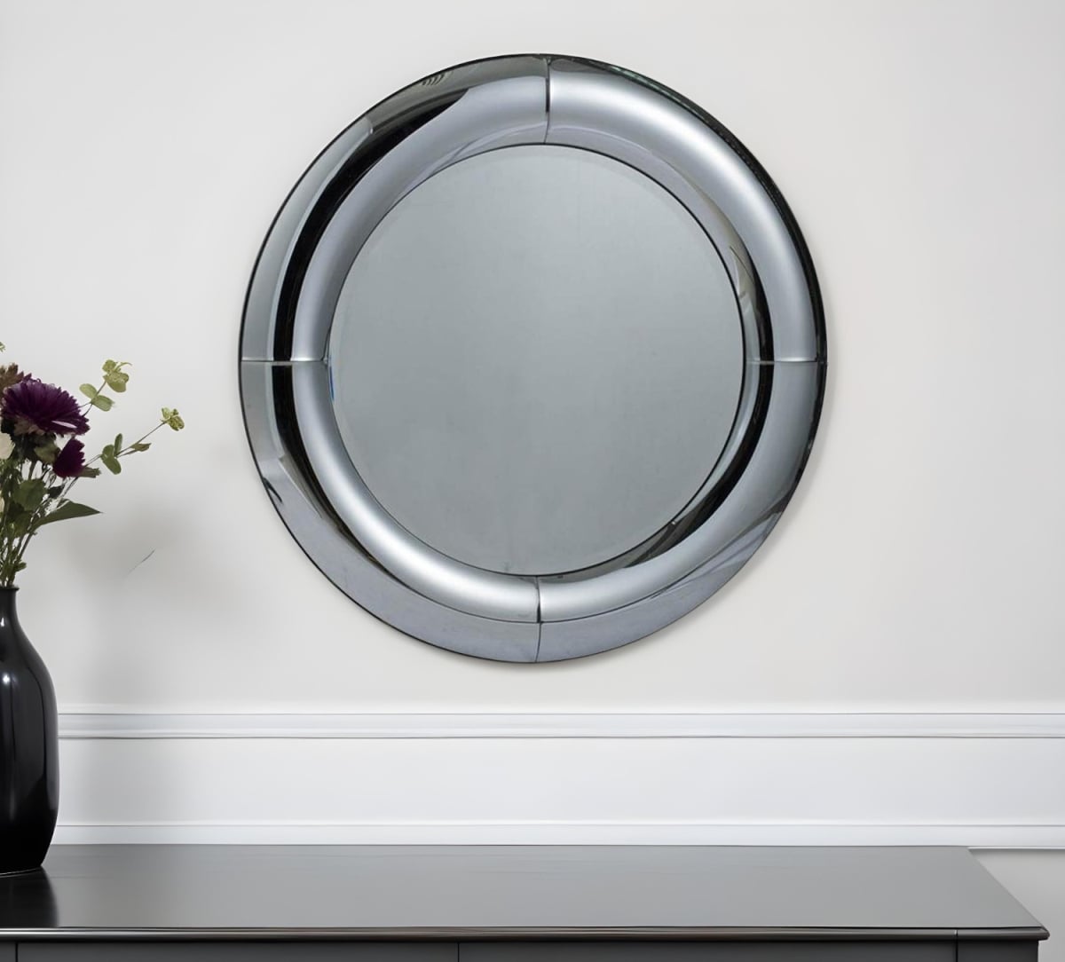 485011 32 in. Silver Round Curved Frame Accent Mirror