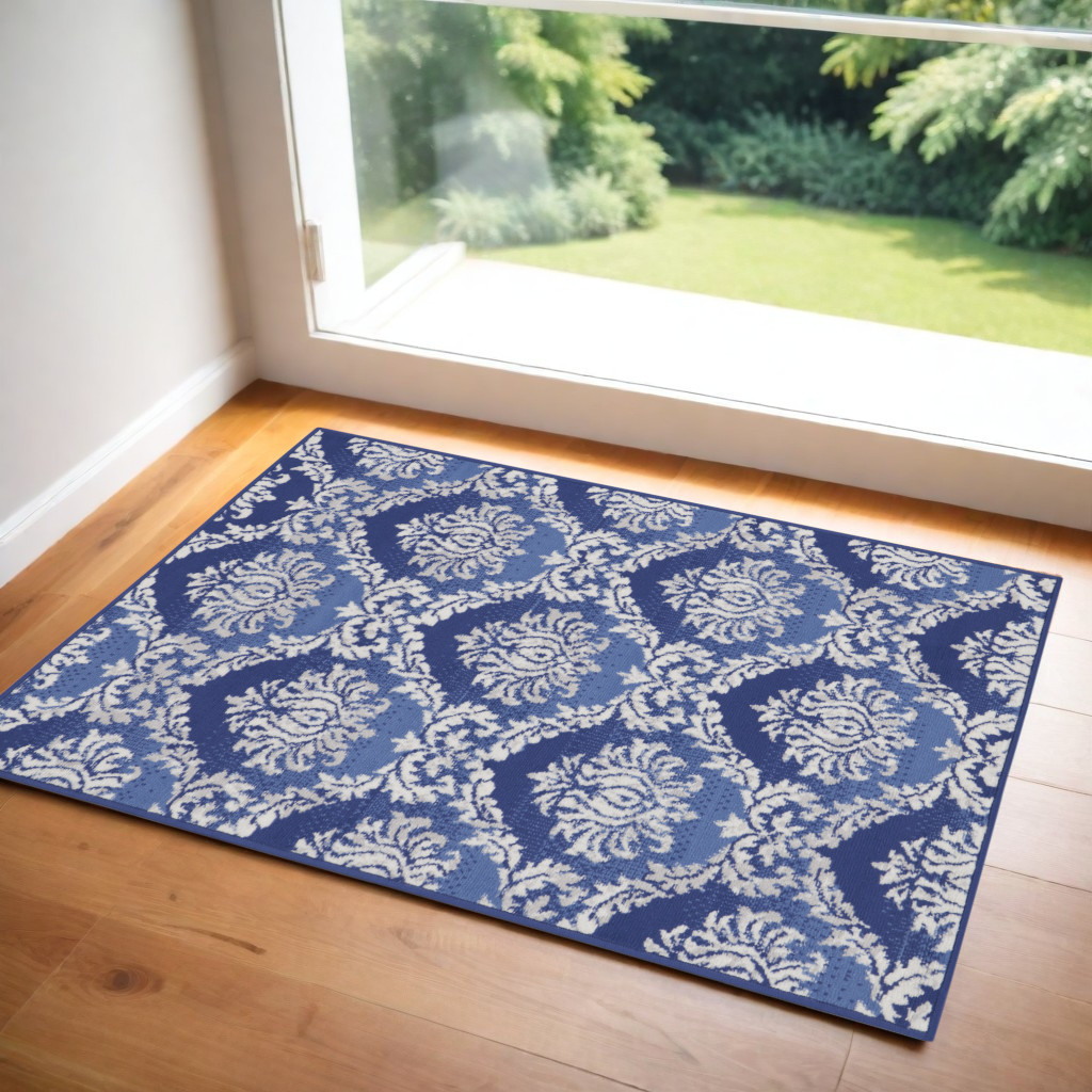 553068 3 x 5 ft. Damask Distressed Rectangle Area Rug, Blue & Ivory