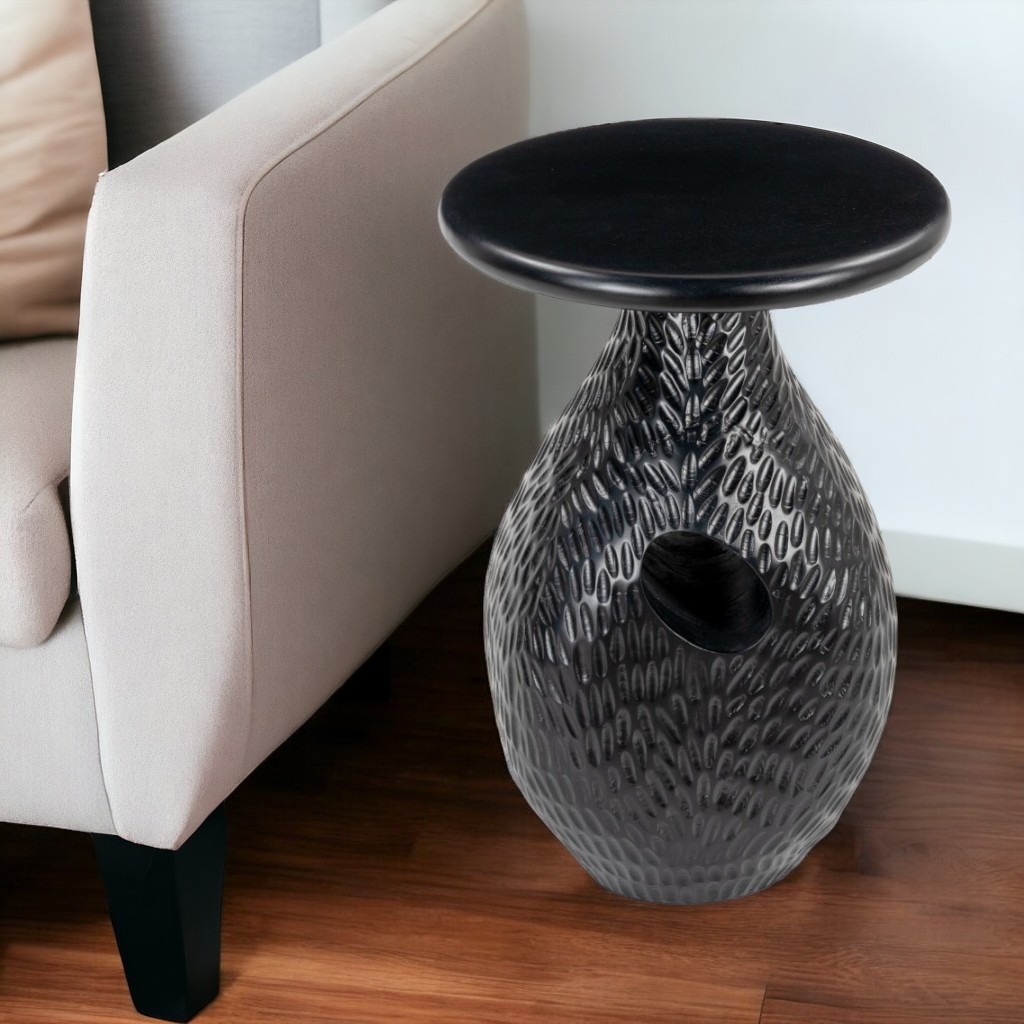 556555 20 in. Black Solid Wood Round Pedestal End Table