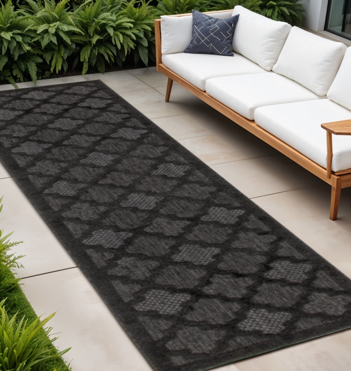 545222 20 ft. Charcoal & Black Trellis Indoor & Outdoor Runner Rug