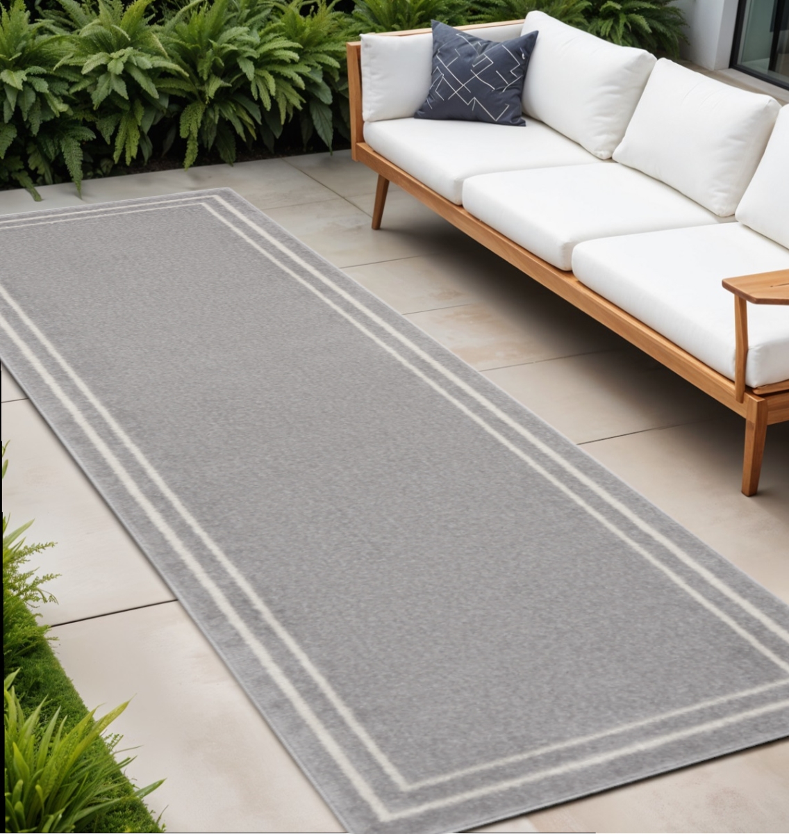 545522 8 ft. Gray & Ivory Indoor & Outdoor Runner Rug