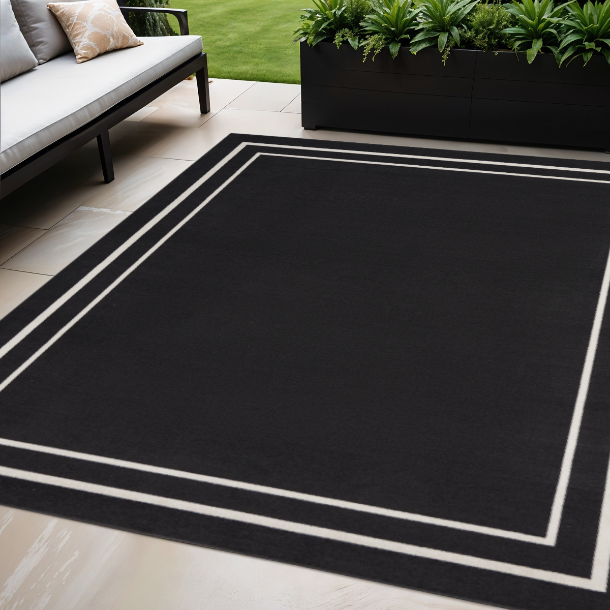 545489 5 x 7 ft. Black & Ivory Indoor & Outdoor Rectangle Area Rug