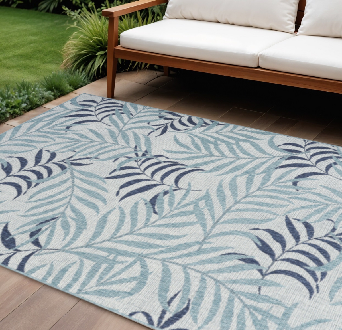 550192 6 x 9 ft. Sky Blue & Blue Palm Leaf Indoor & Outdoor Rectangle Area Rug